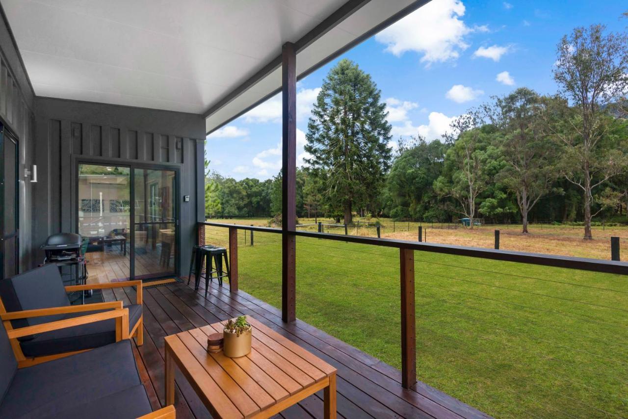 Contained In Nimbin Accommodation ภายนอก รูปภาพ